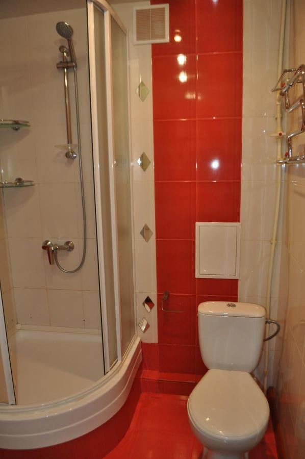 קרמנצ'וג Cozy Apartments Near The Mcdonalds מראה חיצוני תמונה